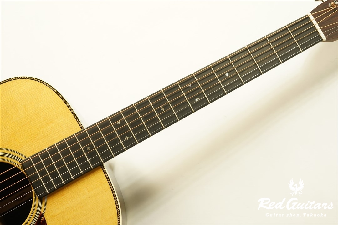 Martin HD-28 Standard | Red Guitars Online Store